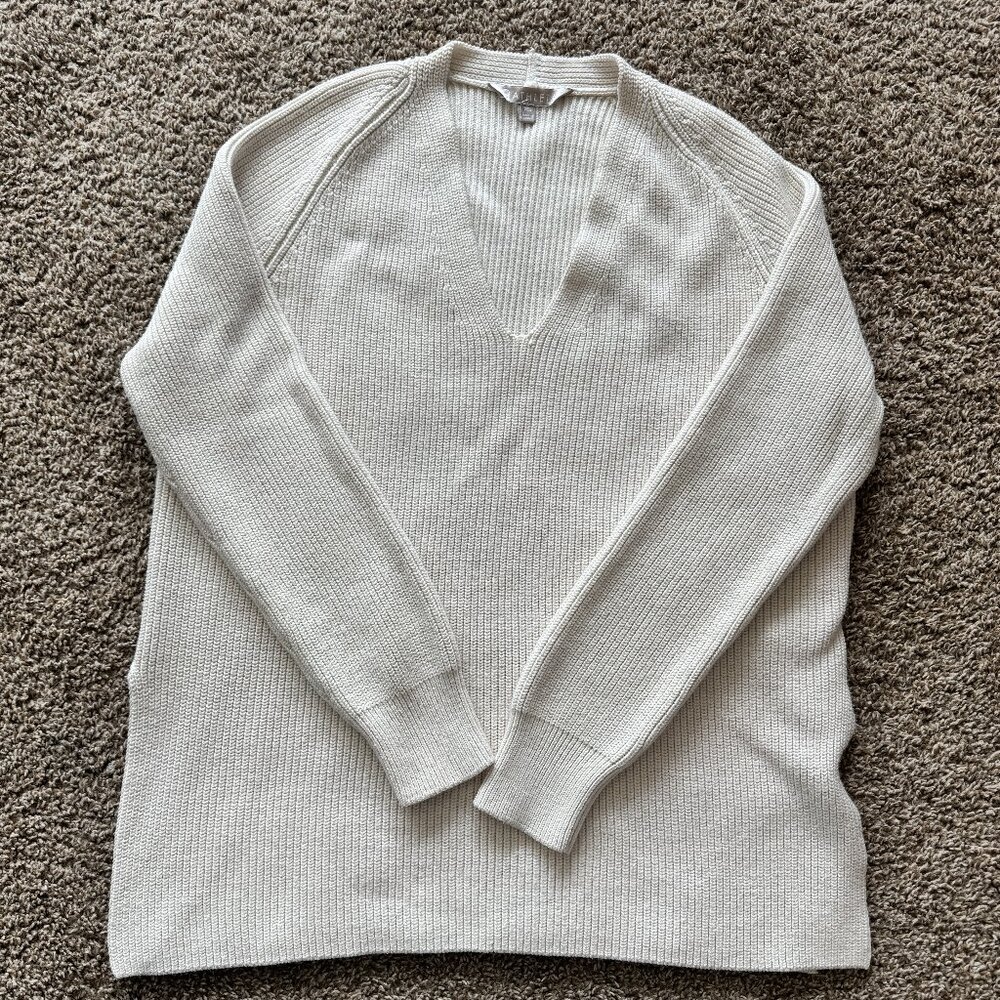 Athleta Oversized Merino Wool Blend Knit V-Neck Sweater Cream Size‎ XS
